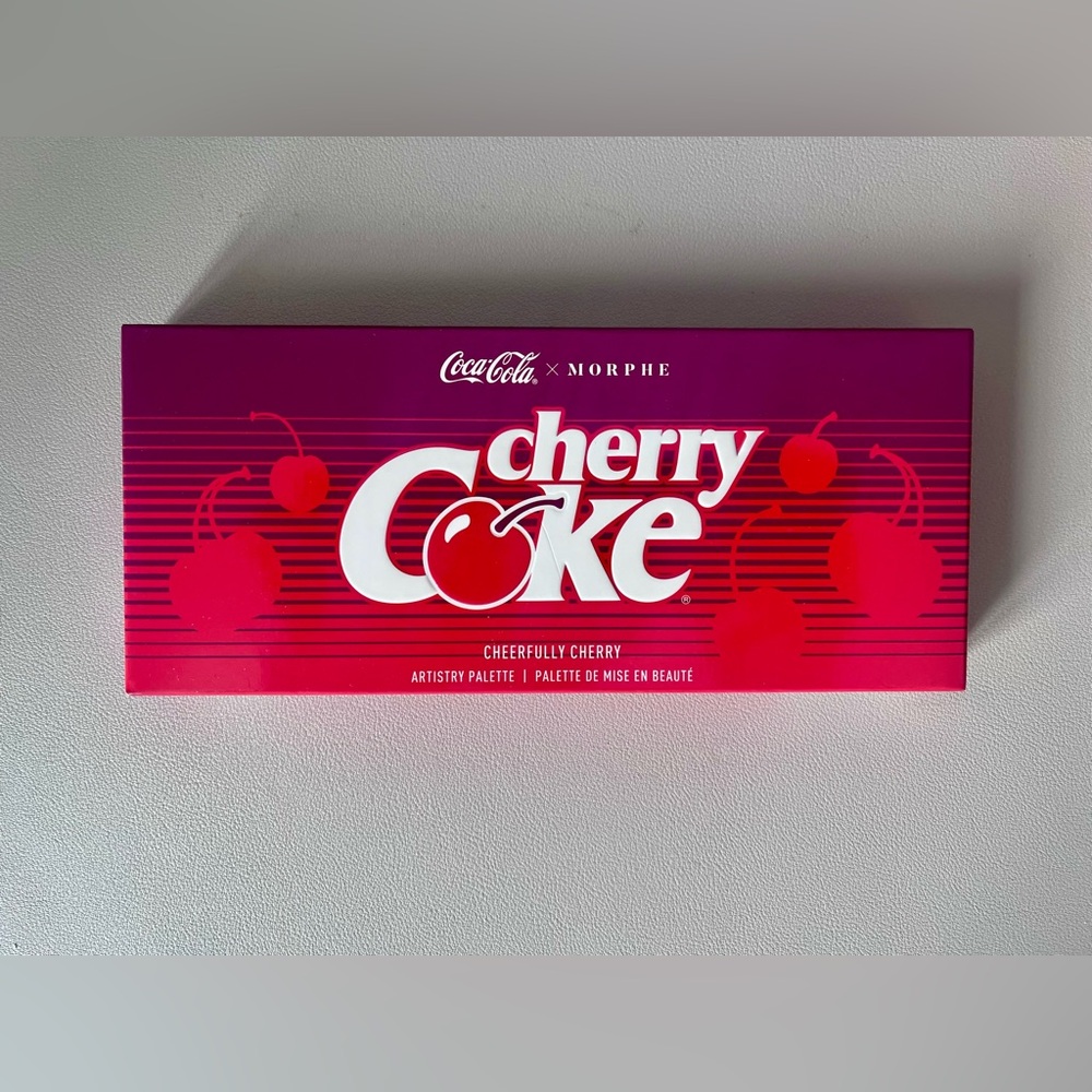 Coca Cola x Morphe Cherry Coke Artistry Eye Shadow Palette - 18 shades